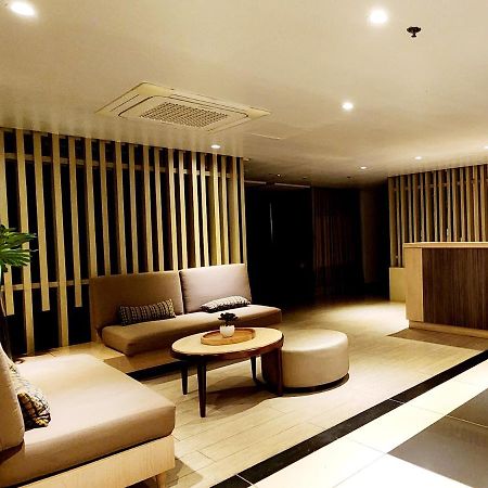 Casa Antonio At Uptown Parksuites Tower One Bgc Manille Extérieur photo
