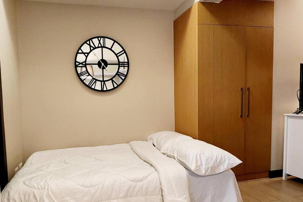 Casa Antonio At Uptown Parksuites Tower One Bgc Manille Extérieur photo