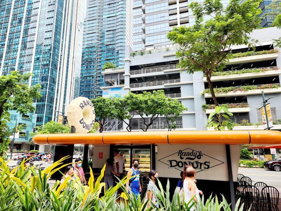 Casa Antonio At Uptown Parksuites Tower One Bgc Manille Extérieur photo