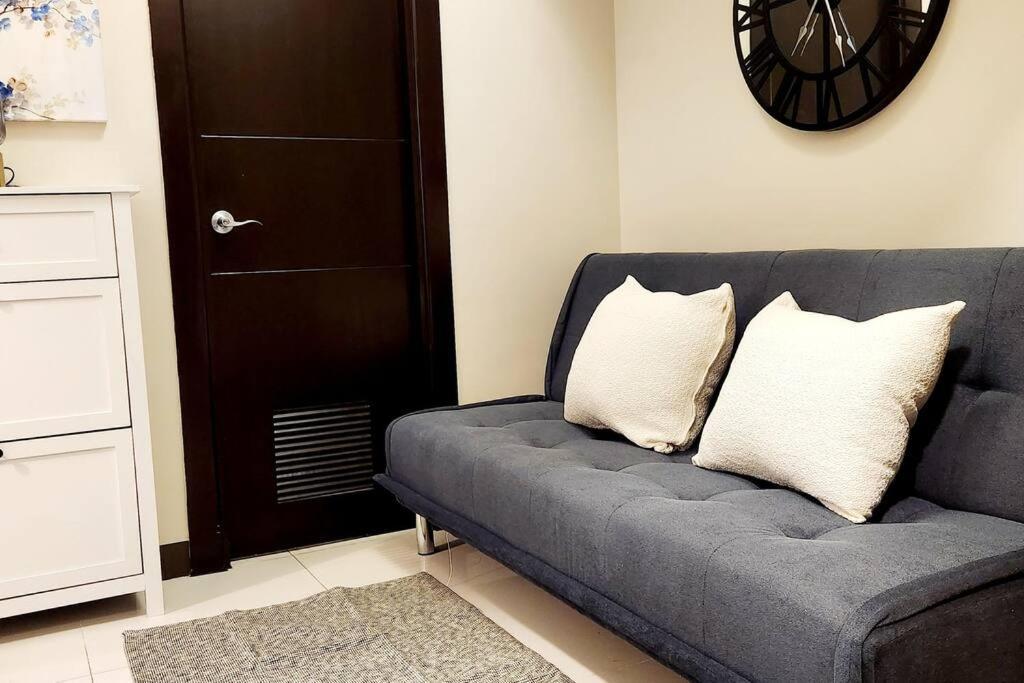 Casa Antonio At Uptown Parksuites Tower One Bgc Manille Extérieur photo