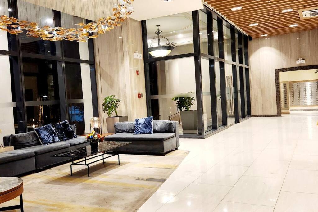 Casa Antonio At Uptown Parksuites Tower One Bgc Manille Extérieur photo